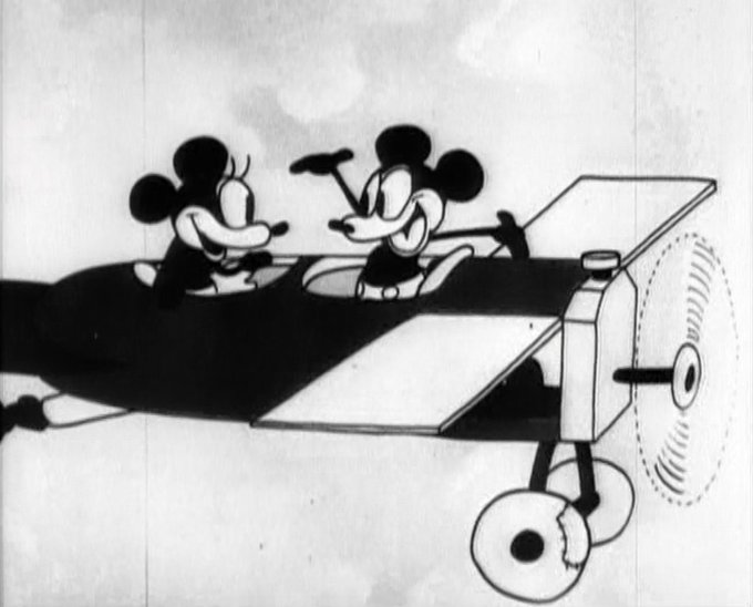 Il #15maggio del 1928 esce il primo cartone animato della #Disney con #MickeyMouse ( #topolino) e #MINNIE 

#almanaccomercury