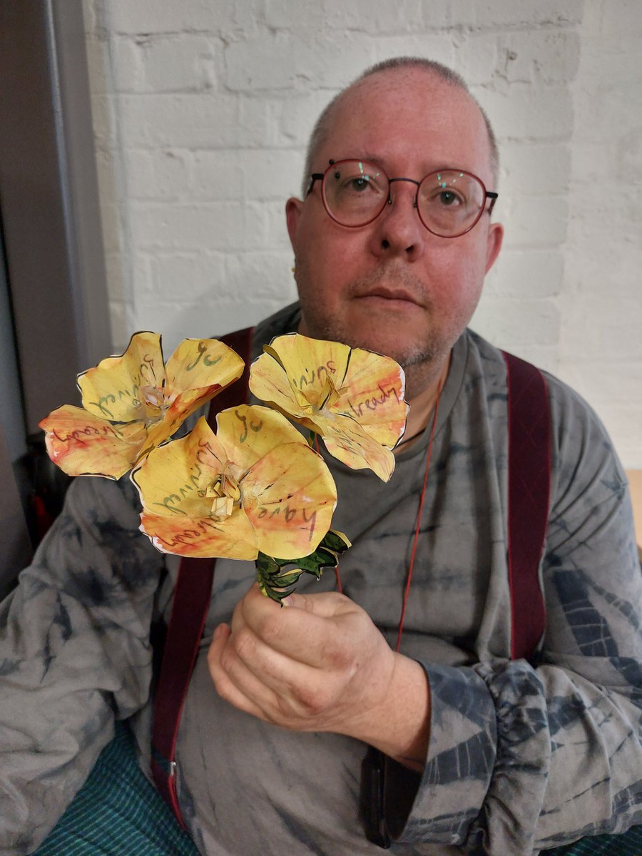 welsh poppies and thanx for support on 'yu have already survived' @LiveTheatre
@LlantarnamGrnge
@SlungLow
@HGtheatre
@aceagrams
@AlexanderKelly
@brettinthecity
@Lewispoet
@disabilityarts
@DanDidThis
@Soc_of_Authors
@axisweb
@balticgateshead
@LightingDesk