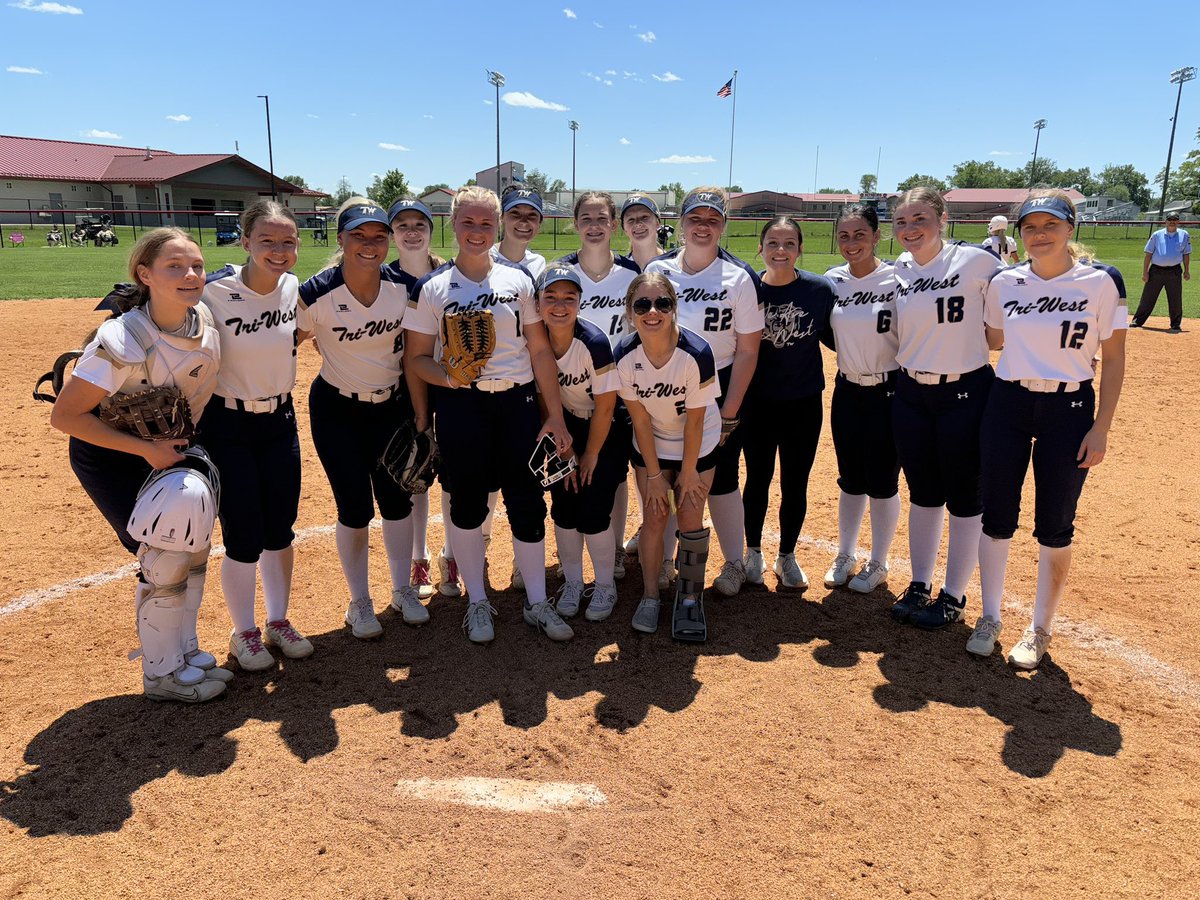 ✅ immaculate inning ✅ 20-strikeout perfect game ✅ 2-hit shutout with 20 Ks ✅ 1,000th career strikeout Inside #Sooners commit @audreylowry42’s legendary Saturday. “That's the best day I've ever seen her throw it.” 🔗: indystar.com/story/sports/h… @TriWestSoftball @OU_Softball