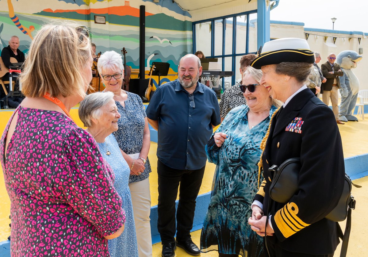 A warm welcome for HRH The Princess Royal visiting our great #Stonehaven Open Air Pool this week to mark it's 90th anniversary. The Princess Royal met with @LLAberdeenshire staff and @FofSOAP friends as we all get ready for the summer season ahead, running from May 25 to Sept 1.