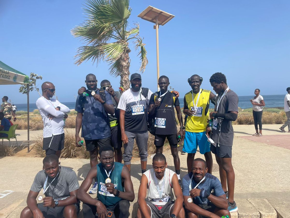 #throwback des 10km de Dakar avec la team #PBC Ñu send touti motiv' pour la semaine sama gars yii 💪🏽🫡 #amoulcetadire