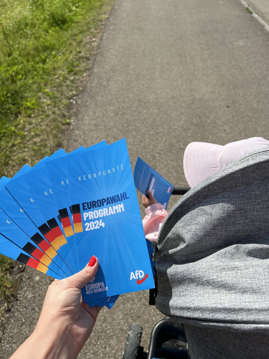 Fit für die Zukunft! ☀️💪🏻 Flugblätter verteilen verbrennt Kalorien und hilft uns dabei, Menschen aufzuklären und das Land zu retten! 🇩🇪 Informiert euch vor Ort und macht mit! #AfD #europawahl2024