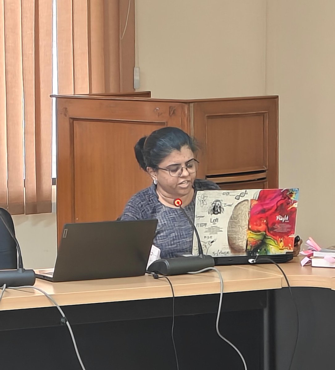 Day 1: History of Science Project Investigator's Meet, being held at INSA premises. Dr Geeta K Ganesh (IIA, Bengaluru) presented the progress of her project “Search for astronomical records in stone inscriptions”.