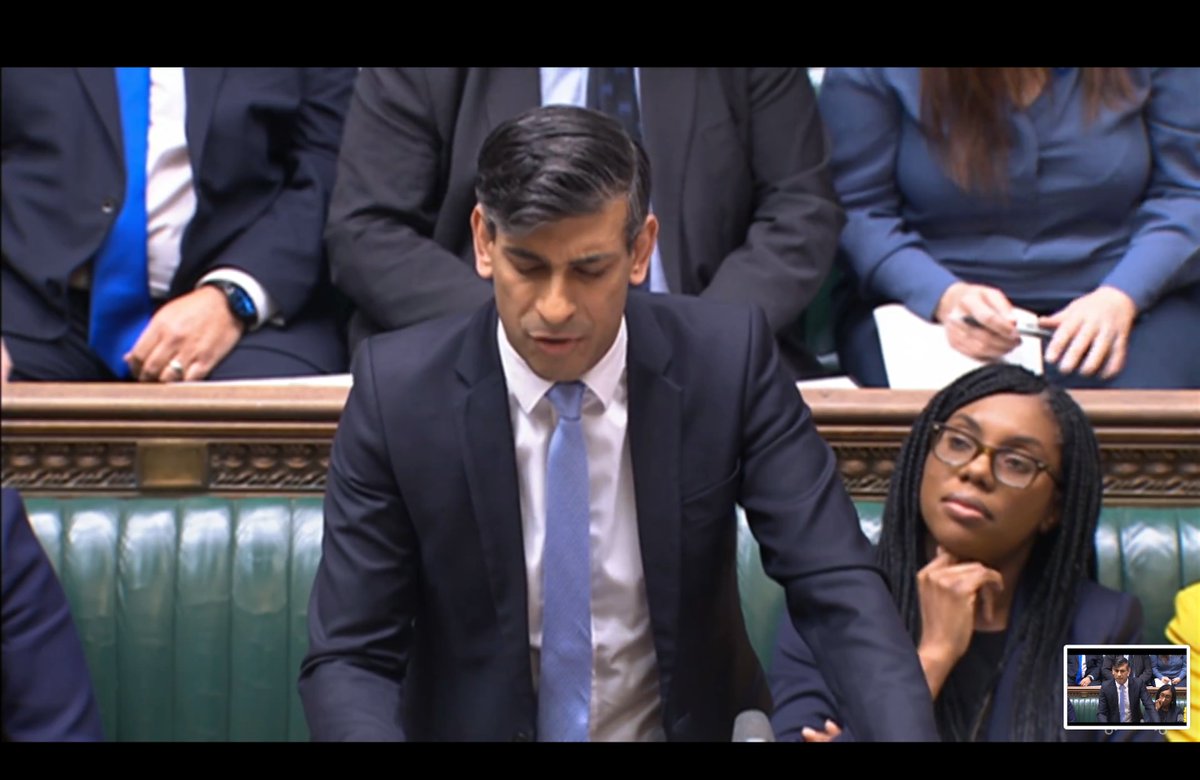 'Kemi, dear. Could you do that thing Nads used to do for Boris?' #PMQs