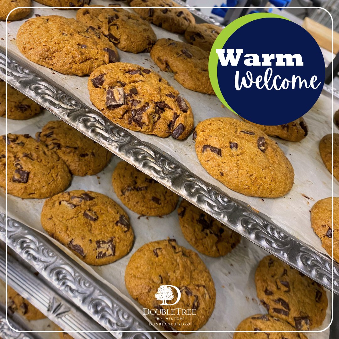 It's National Chocolate Chip Day 🍪 What better way to celebrate than enjoying a warm DoubleTree cookie! Book your stay here hil.tn/mzp26u #DoubleTreeCookie #Nationalchocchipday #warmwelcome