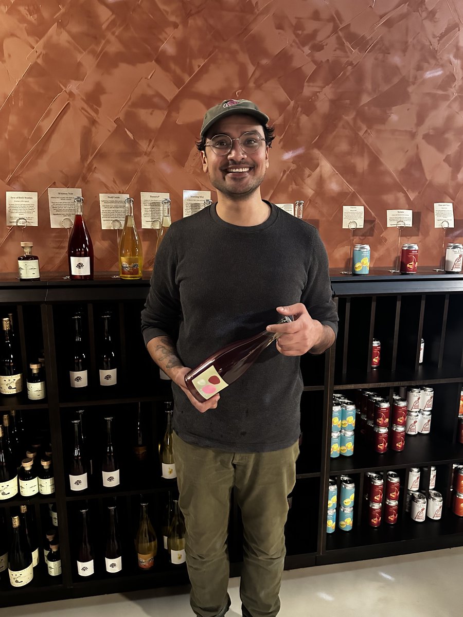 John F. Wood Centre (@uofg_woodcentre) on Twitter photo Meet Tariq, the visionary behind Revel Cider located right here in Guelph! 🍎✨
From its beginnings as a hub company in 2014, Revel Cider has come a long way, boasting a thriving e-commerce platform alongside its charming local cidery and tasting room.
<a href="/RevelCider/">Revel Cider</a> Meet Tariq, the visionary behind Revel Cider located right here in Guelph! 🍎✨
From its beginnings as a hub company in 2014, Revel Cider has come a long way, boasting a thriving e-commerce platform alongside its charming local cidery and tasting room.
<a href="/RevelCider/">Revel Cider</a>