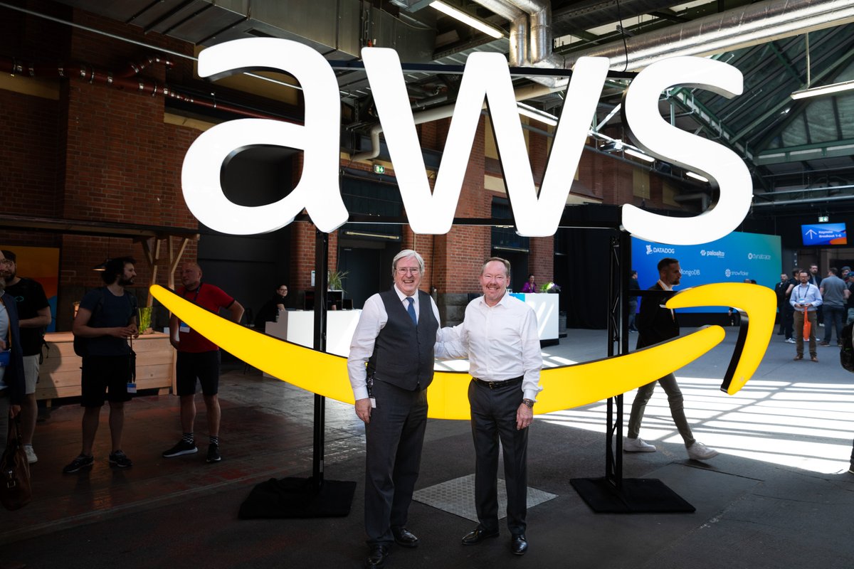 Amazon Web Services DACH tweet media