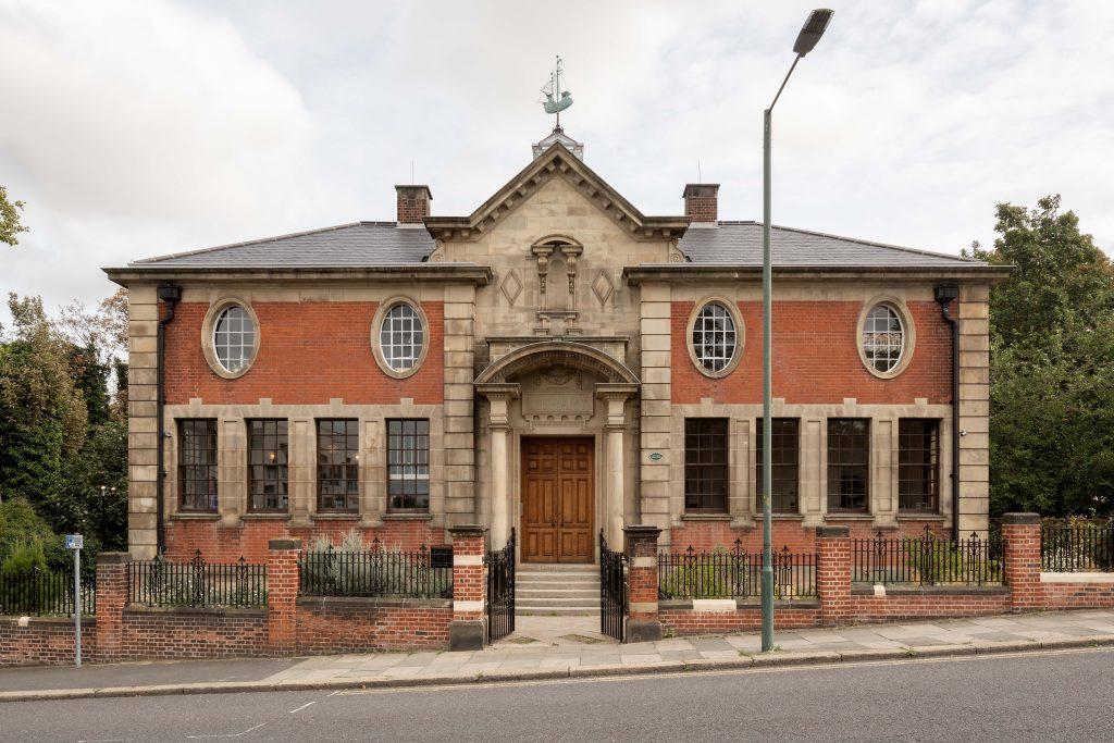 FIRST LOOK: Robin Lee Architecture transforms former library into Erith cultural hub bit.ly/3K2jz7h