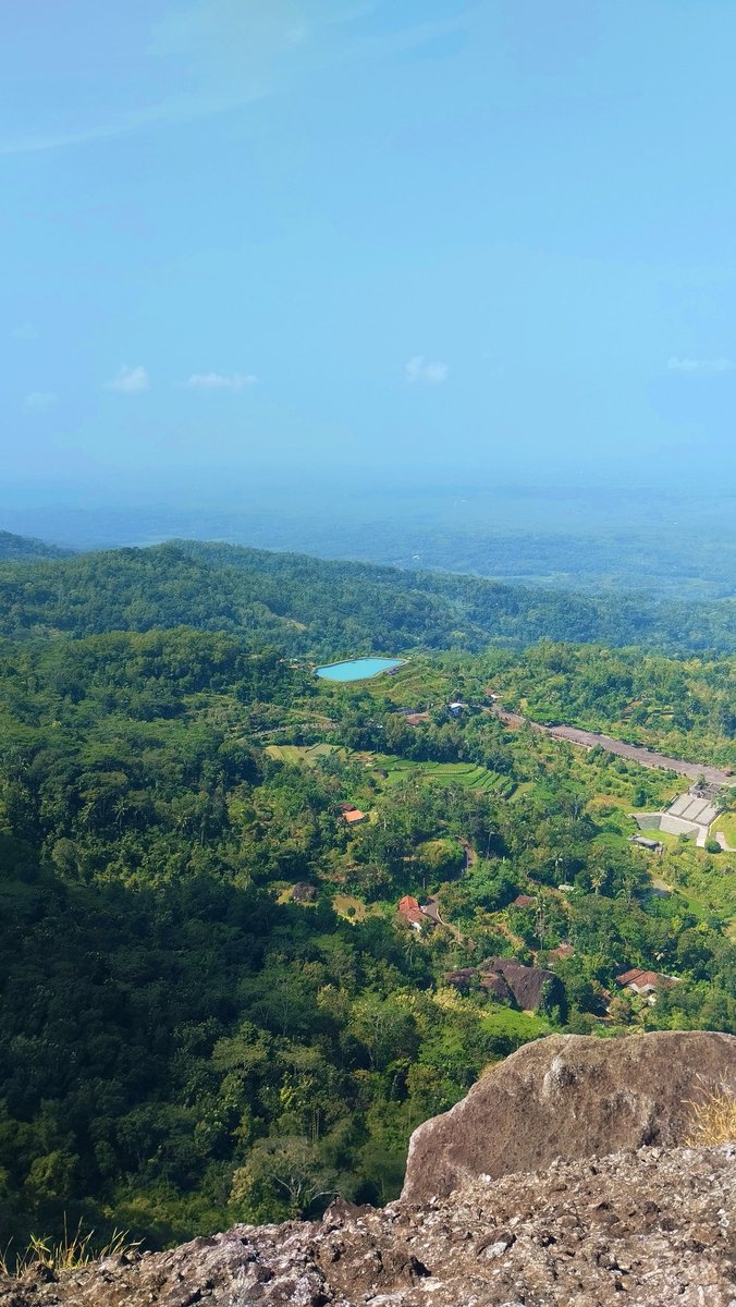 fun hiking tipis-tipis ✨

📍Gunung Api Purba Nglanggeran