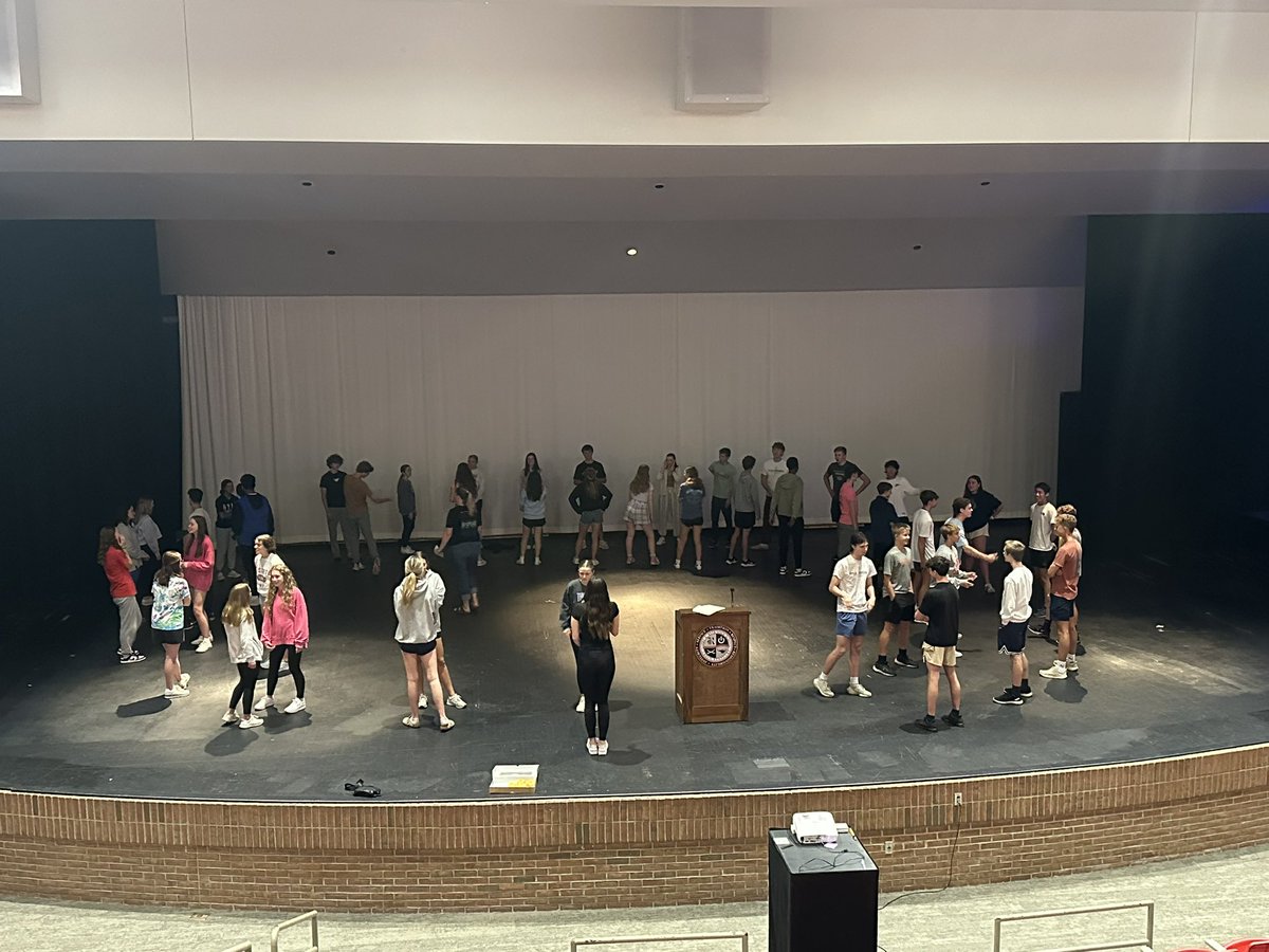 fca_ryle's tweet photo. Last FCA Huddle of the school year. https://t.co/Axm1GIdUdp