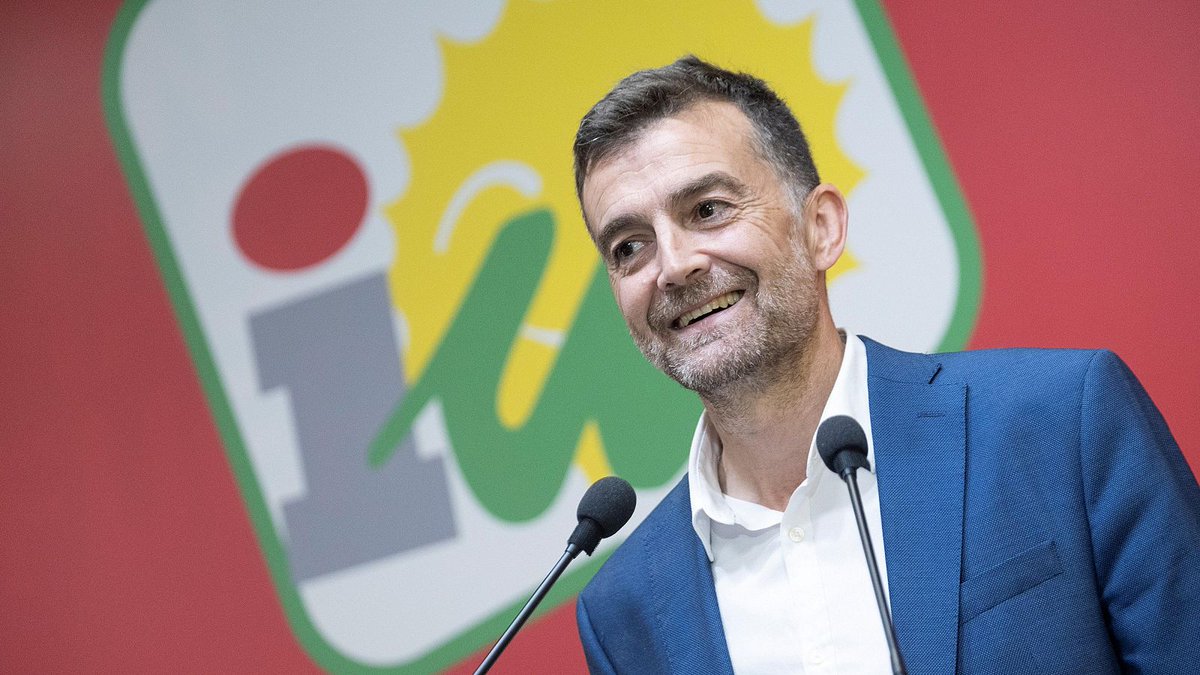 🥳🎉 ANTONIO MAÍLLO, elegido nuevo Coordinador de Izquierda Unida a nivel estatal.

Nuestra asamblea felicita a Antonio y al resto de candidat@s por su compromiso, esfuerzo y dedicación. 
Antonio, te deseamos lo mejor al frente de nuestra organización.

¡Vamos allá! 🫶❤️