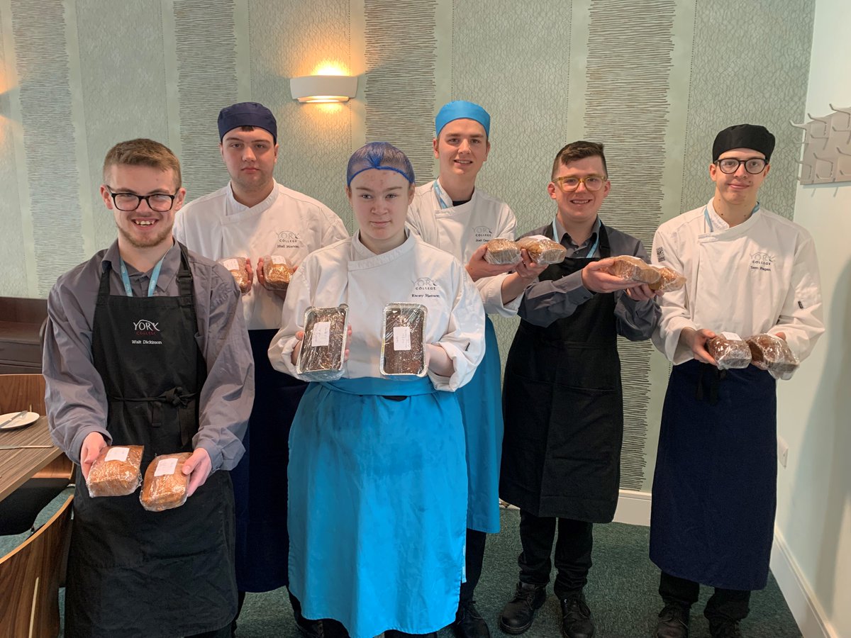 A big well done to our Hospitality students who made cakes for the Annual @StLeonardsYork Hospice Plant Sale. We hope they went down well! St Leonard's are one of two York College chosen partner charities for 2023/24, along with @TheIslandYork