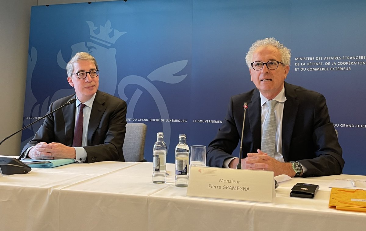 A former diplomat himself, ESM MD @pierregramegna met Jean Olinger, Secretary General of the @MFA_Lu, during the 2024 Diplomatic Conference. He presented the role of the ESM and discussed European challenges to a group of Luxembourg diplomats coming from all over the world.