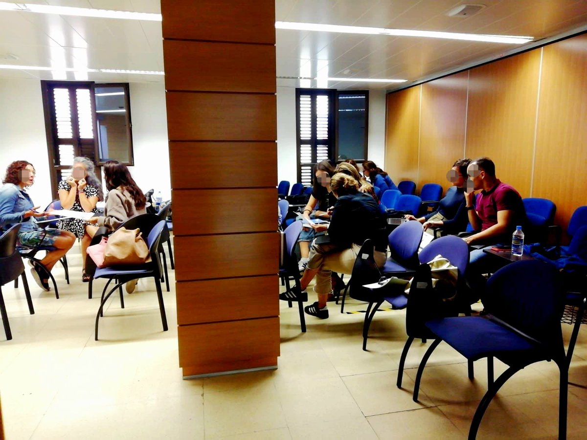 CanSaludable's tweet photo. El Servicio de atención a las Adicciones de la #DGSMA continúa formando en la ESSSCAN prevención desde la reducción de daños.

@SanidadGobCan @PresiCan @JuventudCanaria @012Gobcan https://t.co/33spxhWigC