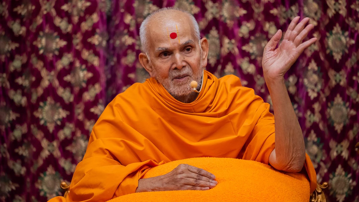 HH Mahant Swami Maharaj's Vicharan: 14 May 2024, Sarangpur, India gfrc6.app.goo.gl/5jcW