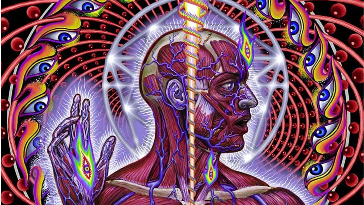 The story of @Tool's third studio album Lateralus, which the band released on this day in 2001... loudersound.com/features/the-s…