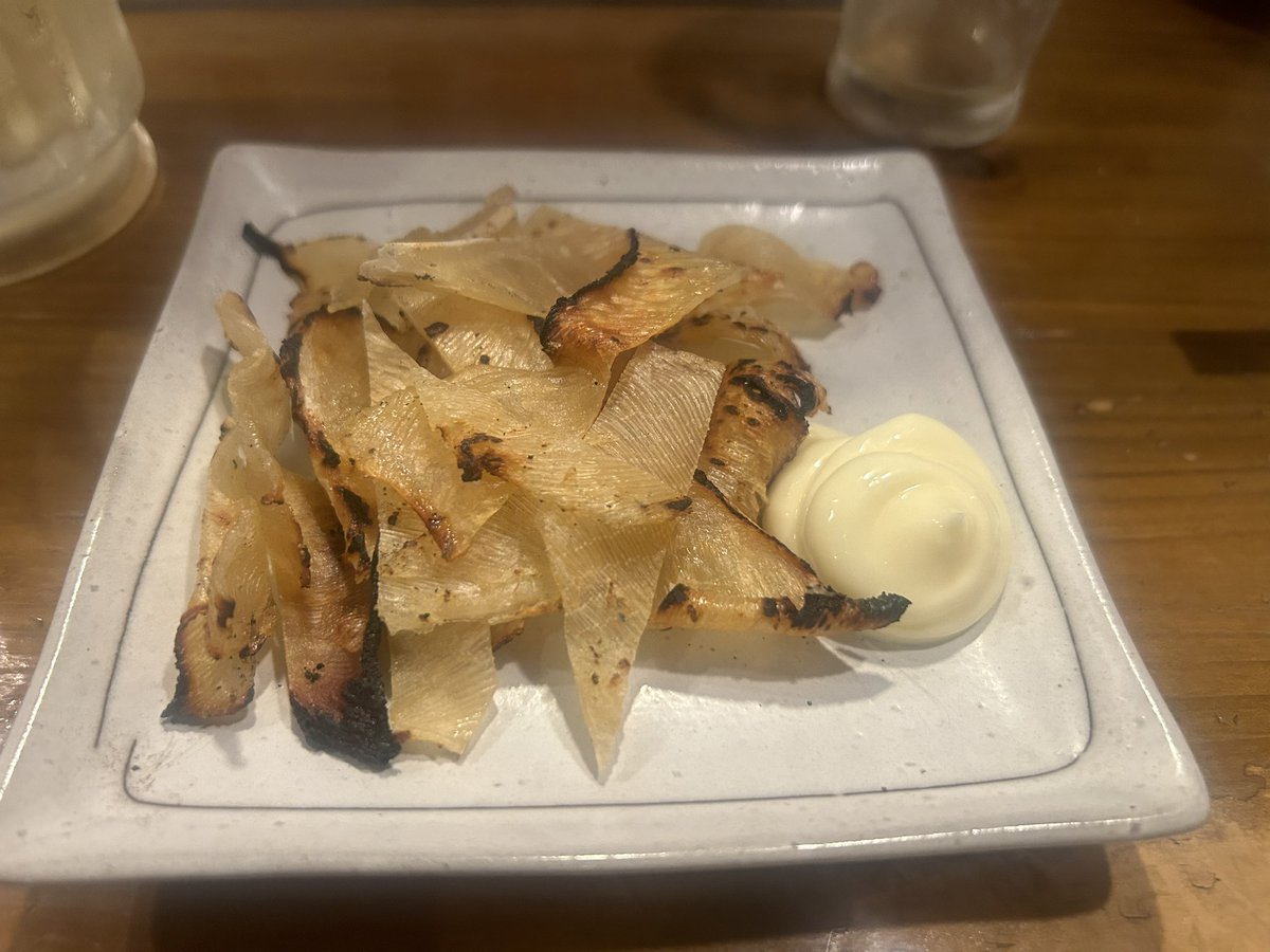 今晩は香川でお世話になってる先生とお食事中です。 和食、大衆居酒屋と楽しいお店に連れてって頂いてます😃