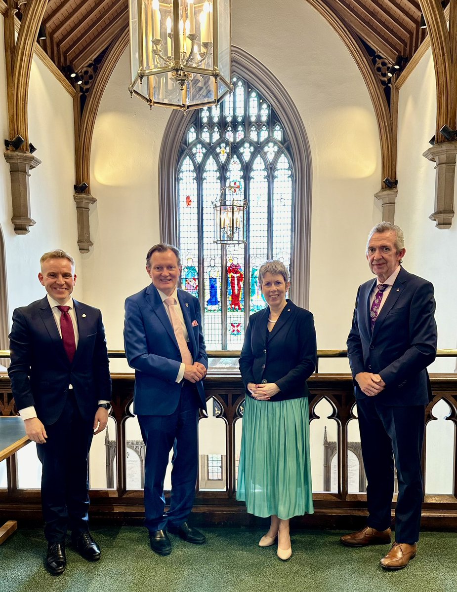 It was great to host my colleague @OFlynnATU this morning at @QUBelfast. We had an important discussion on the need for enhanced north south collaboration and I was delighted to hear of the continued success of @atu_ie. I look forward to enhancing the relationship between both