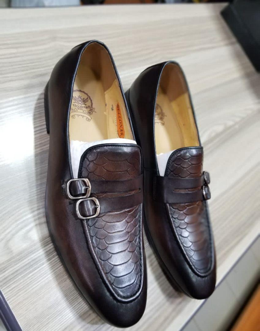 Dear big men here and all the youths in need of gentleshoes here is the plug my guys you gat me in all your outfits use me to bless you with the perfect Kicks on your outfits please😊😊😊😊 #jordankfashionkicks @jkkicks1 Whatsapp or call 0772288620/0700407127