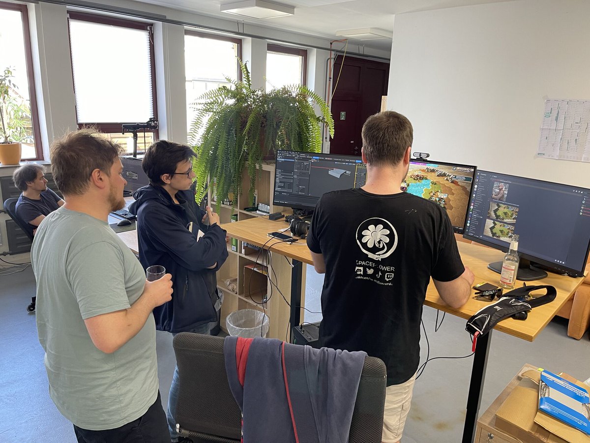 Thanks for your visit, Marc Schmidt! Marc is an author for German outlet @pcg_de & did an interview with @blochmann about our studio's history coming from webdev, working on apps, and now building pc and console games. Looking forward to the article & will share once it's live!