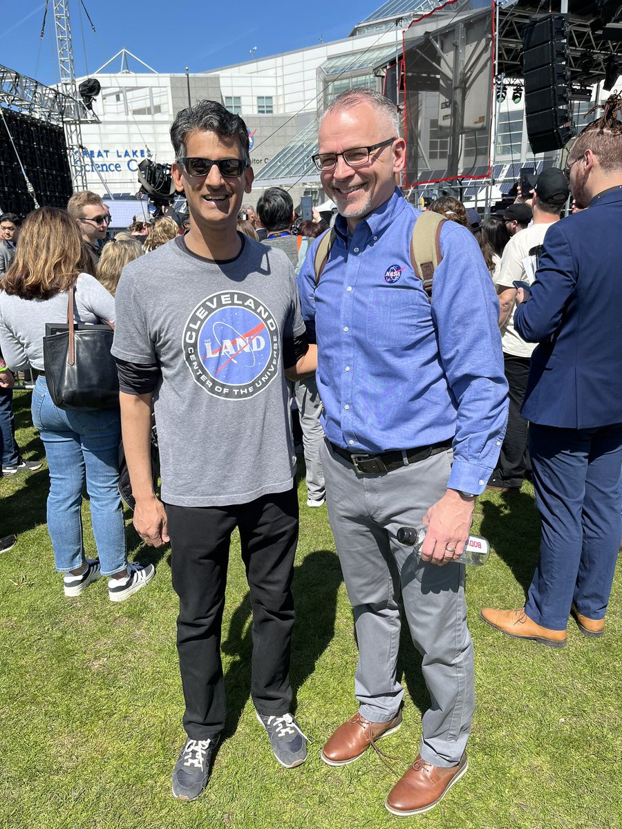 On the solar eclipse day, I met Baiju R. Shah, CEO of @GreaterCLE, & @JimFree, NASA’s top civil servant. We talked about the excitement in Cleveland on this memorable day. Was great to see the two locals filled with civic pride and was happy to snap a pic to memorialize the day.
