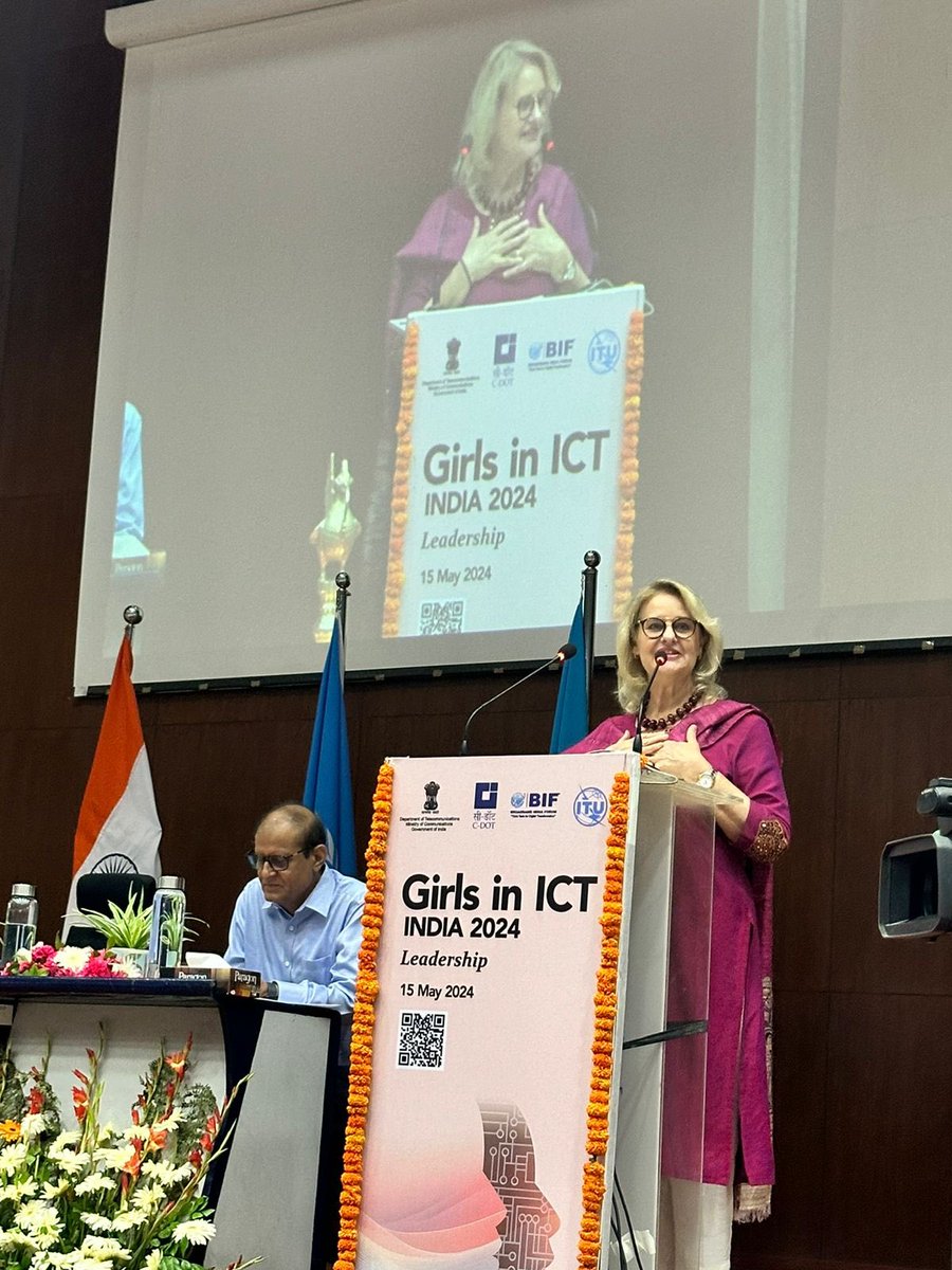 'To the young girls & women here today, remember – you are the architects of the future & your potential knows no bounds!'🚀 ~ @UNFPA 🇮🇳 Rep. Andrea M. Wojnar at the #GirlsInICTDay Opening Ceremony👩‍👧 #TechEmpowersWomen #UNFPAIndiaAt50