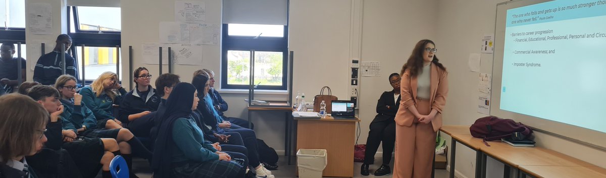 Congratulations Meghan D’Arcy & Leslie Okafor from @MathesonLaw for delivering such inspirational Career Talks to students of @GriffeenCC. They shared insights about their career journeys & tips such as 'what they wish they knew'.  #inspiringyoungminds #volunteerappreciation