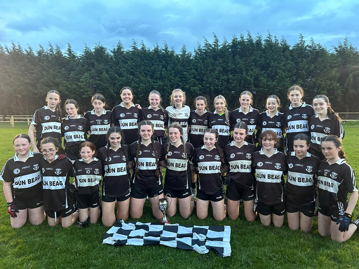 We couldn't be prouder of this amazing group of girls on winning the U16 A County Final last night 🏆
Ye are a credit to the club 🏁
Up the Magpies! 🖤🤍