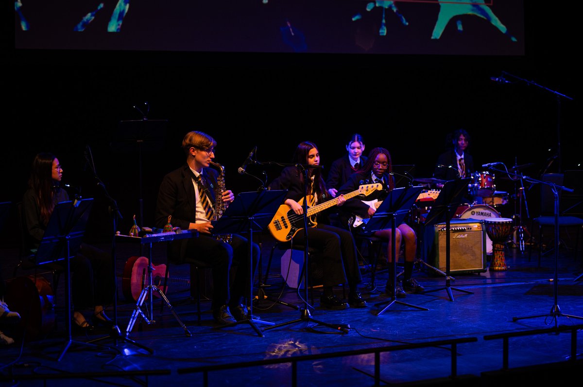 Highlight no. 3 of our concert last week: @coopfailsworth @CoopManchester @CoopAcademyNM and @WalkdenCoop students stunned with not only composing but performing group pieces alongside @rncmlive musicians! We were so impressed with their teamwork and confidence on stage 🎶🧪