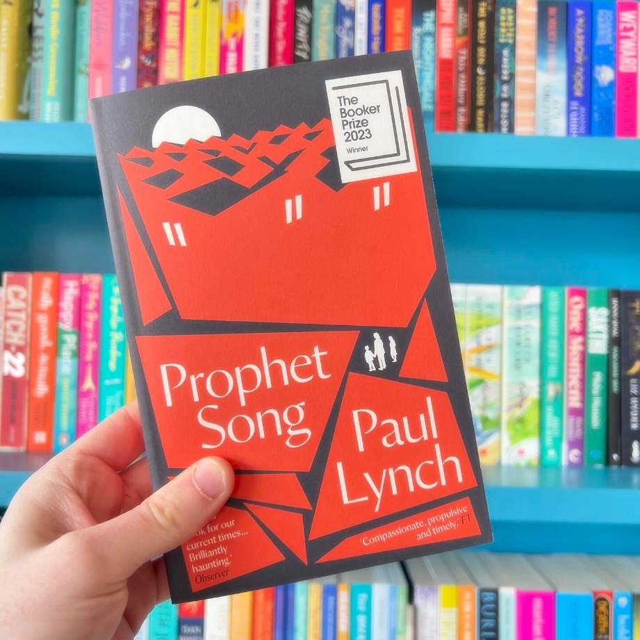 The latest Booker Prize Winner receives the ULTIMATE accolade by not only appear on the Bert's Books #PillarofPopularity, but it's number one! Prophet Song by Paul Lynch is our latest Book Club read, so I'll report back soon on what I think...!