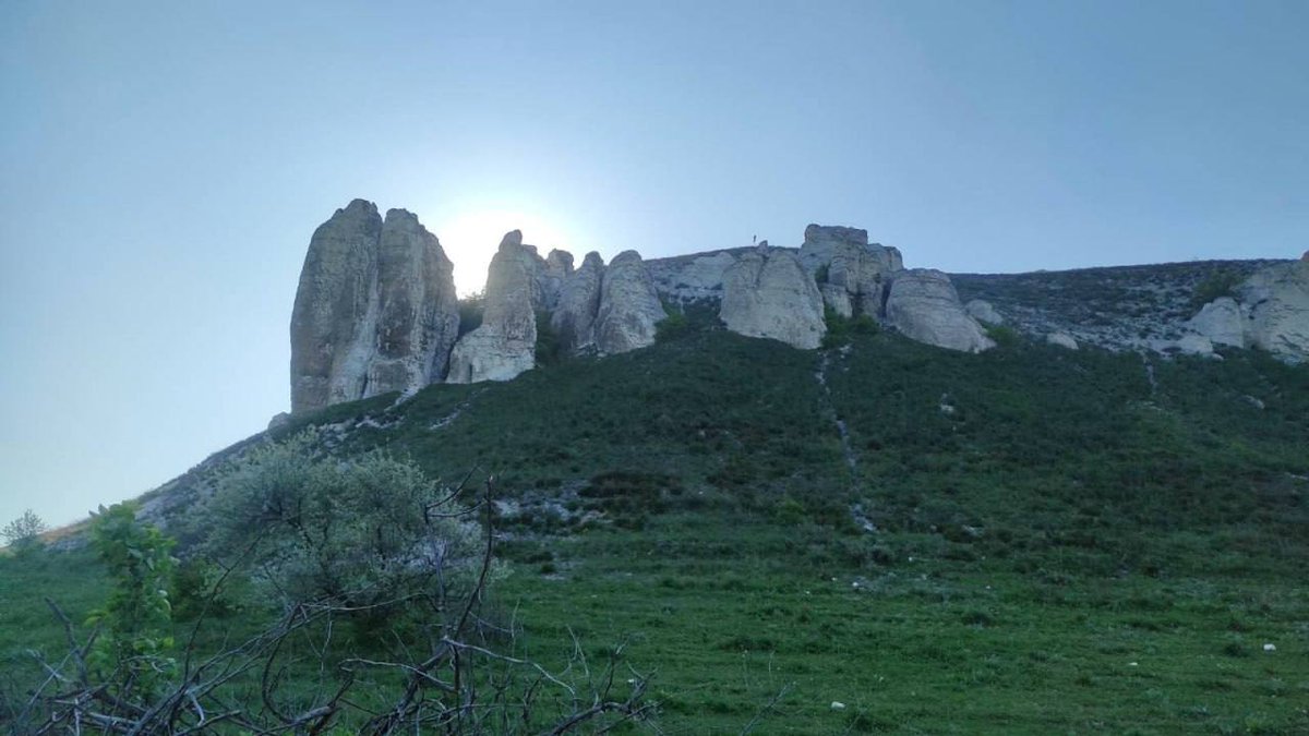 Білокузьминівська крейдяна скеля, 10 кілометрів від міста Часів Яр.

🤗❤️Бо люблю я Донбасу красу