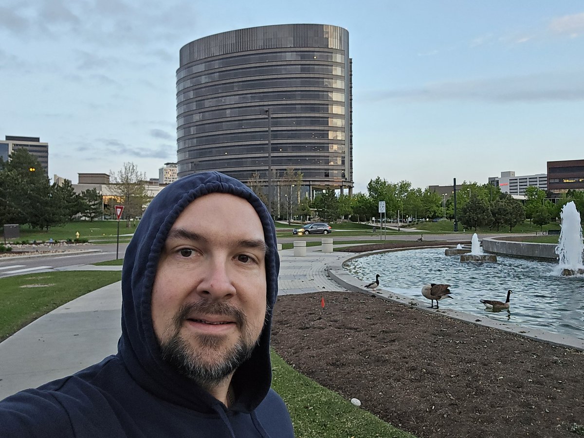 TheCRMNinja's tweet image. Mind/body balance - early morning walk in #denver before kicking off #dynamicsconlive day 2!