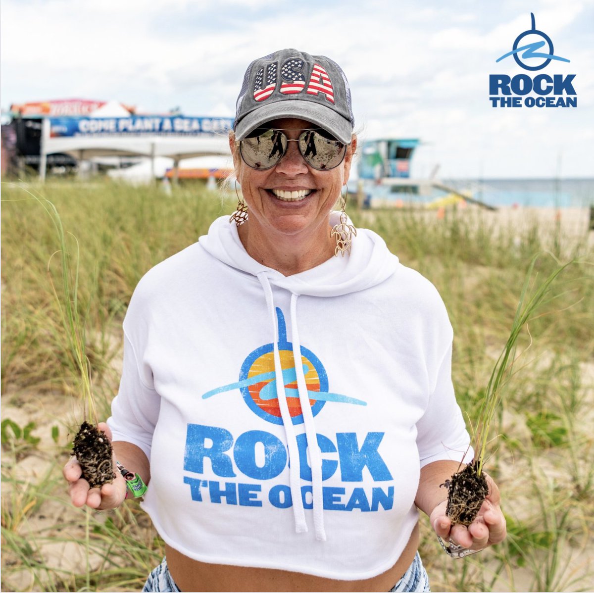 Look good, do good, feel good with every purchase! 🌊 When you rock our merch, you Rock The Ocean and help support initiatives like: ⭐️Beach Cleanups ⭐️Turtle Hatchling Rescues ⭐️Sea Turtle Rehabs ⭐️Sea Oat Planting ⭐️ & so more! (🔗 in bio to get yours today.)