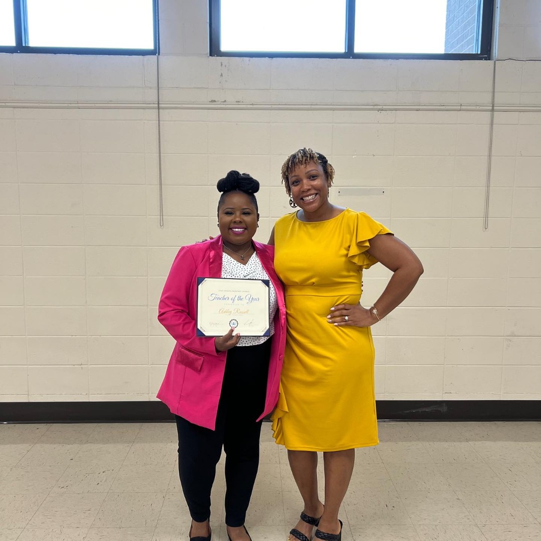 Congratulations to Mrs. Ashley Russell of i3 Academy! She has been recognized as the 2024 Alabama Charter School Elementary Teacher of the Year by the Alabama Charter School Commission.

Find a charter near you at newschoolsforalabama.org/copy-of-find-a…
#alabamapubliccharters  #charterschoolweek