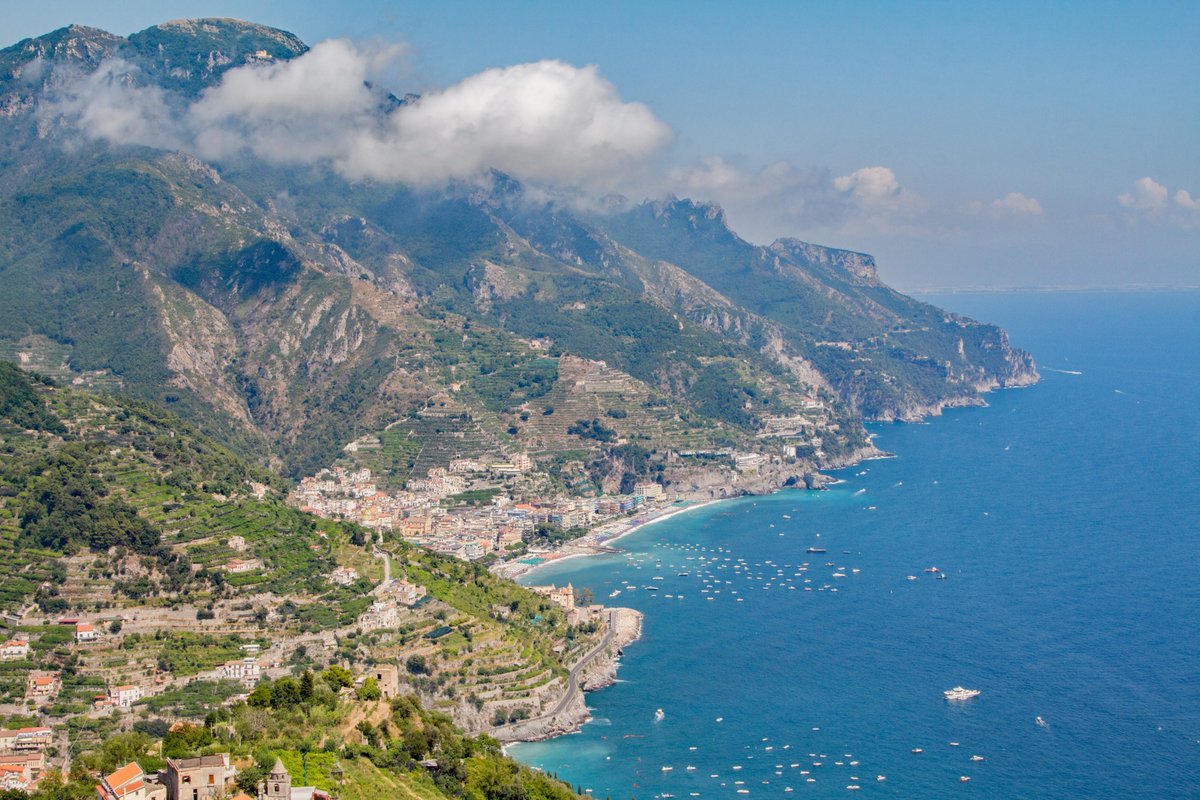 Having travelled extensively across each of Italy's twenty regions, I can confirm that they are blessed with many of the most panoramic public transport stops imaginable. This, for example, is the vista presented to those awaiting the bus in Ravello!