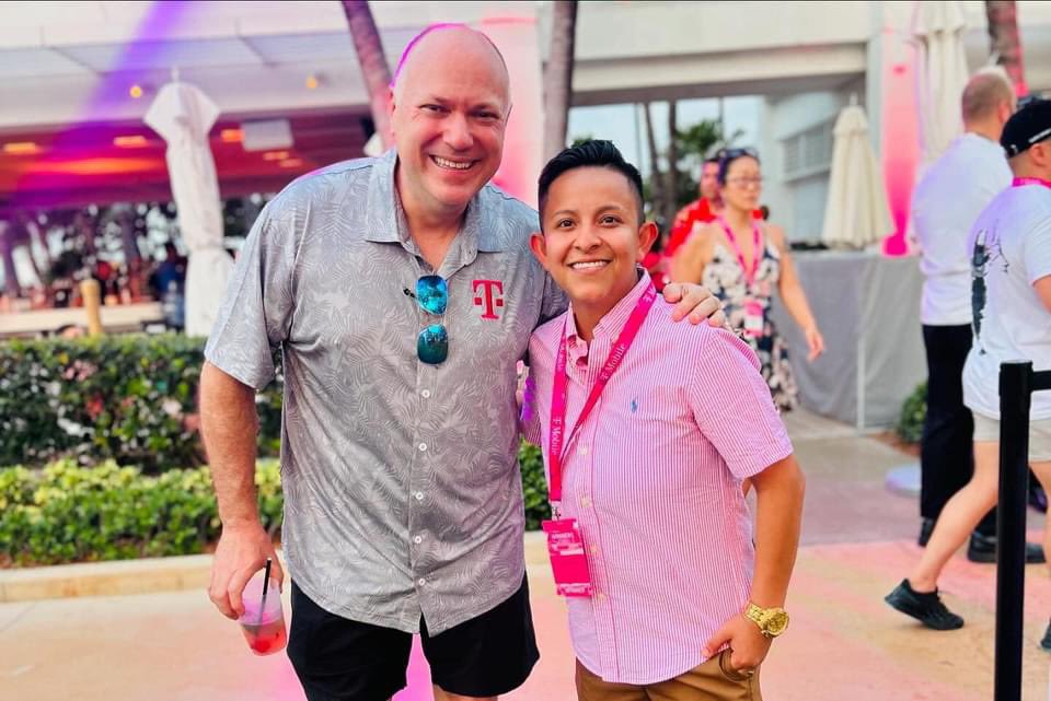 LuzRodTMO's tweet photo. Such a pleasure and honor to meet @JonFreier  #WC24 
Still can’t believe it!! https://t.co/viHsEfT14v