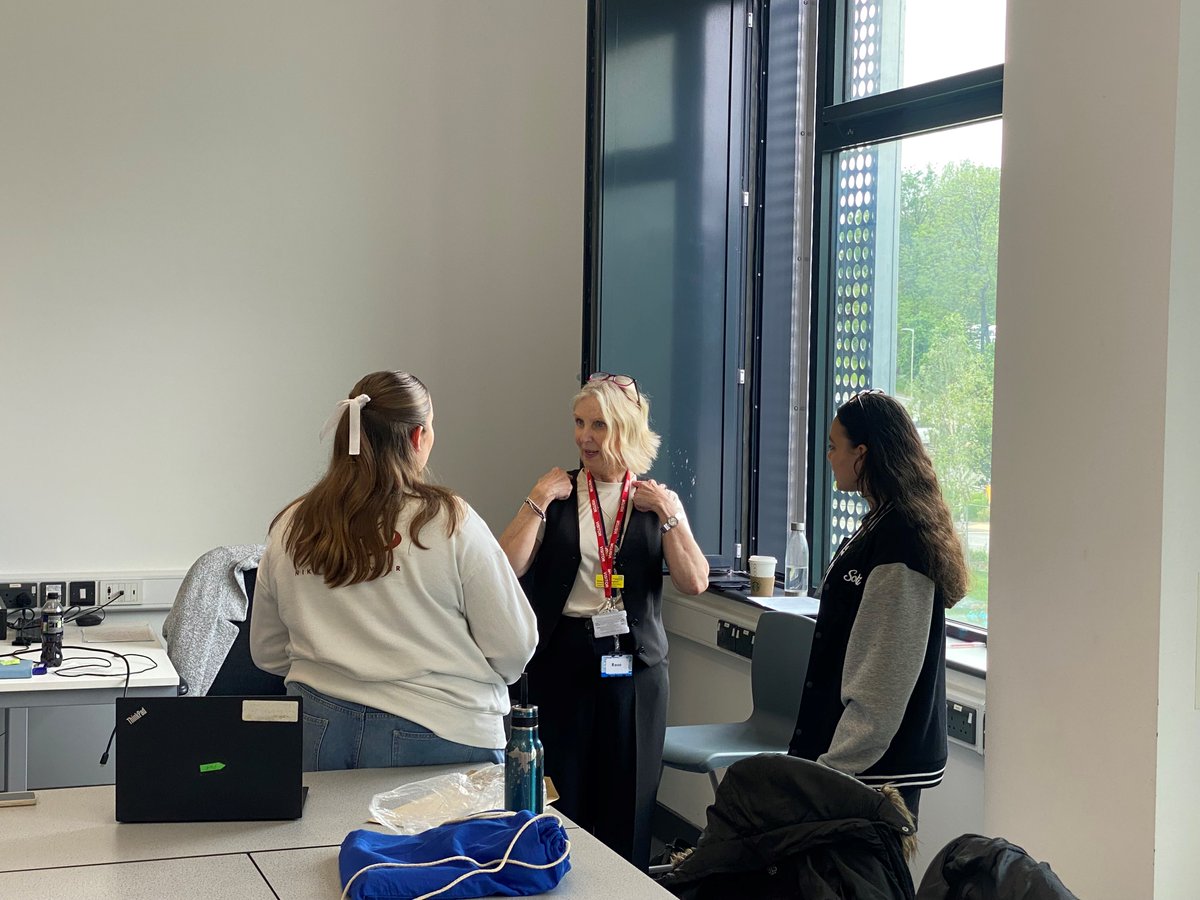 DGFT-Apprenticeships and Work Experience (@dgft_appwex) on Twitter photo Excited to be running our new centralised work experience programme <a href="/DudleyGroupNHS/">The Dudley Group</a> for students in Yr 12&13 this week - 2 classroom days done ✅ now onto placements #NHSCareers #Nursing #Midwifery #AlliedHealthProfessionals #WorkExperience #inspiring Excited to be running our new centralised work experience programme <a href="/DudleyGroupNHS/">The Dudley Group</a> for students in Yr 12&13 this week - 2 classroom days done ✅ now onto placements #NHSCareers #Nursing #Midwifery #AlliedHealthProfessionals #WorkExperience #inspiring