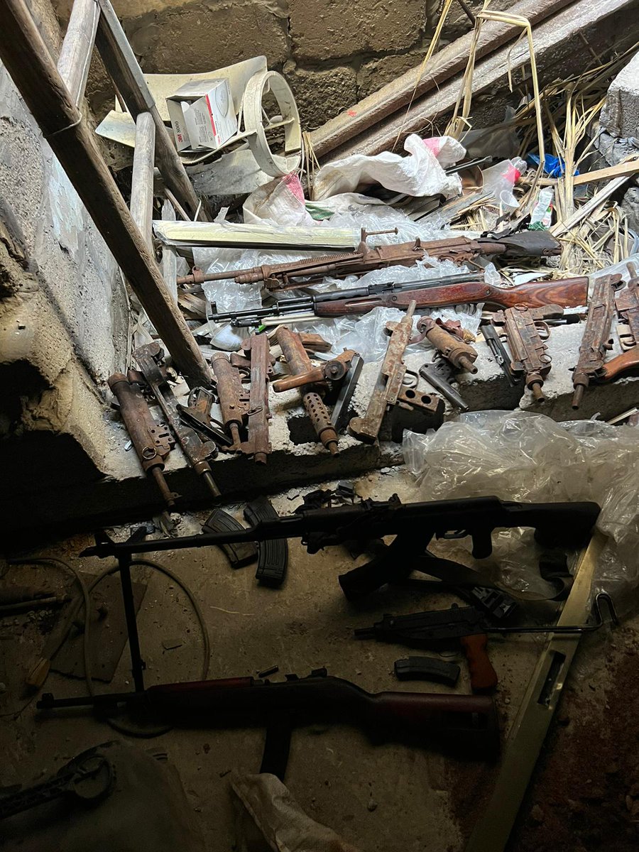 Right by the Zeitoun school, central Gaza: Hamas placed a workshop containing weapons, including gun barrels, AK-47s, ammunition, explosives, and machines for producing rockets and launchers. Hamas systematically exploits the civilian population in Gaza, using them as human…
