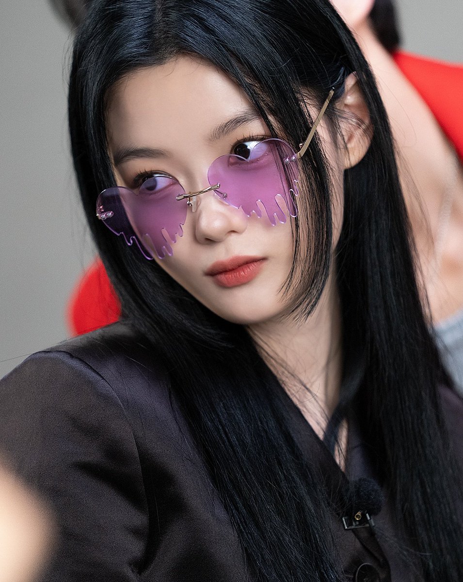 🤩🫰🏼🩷

#KimJiEun #김지은 #KimYooJung #김유정