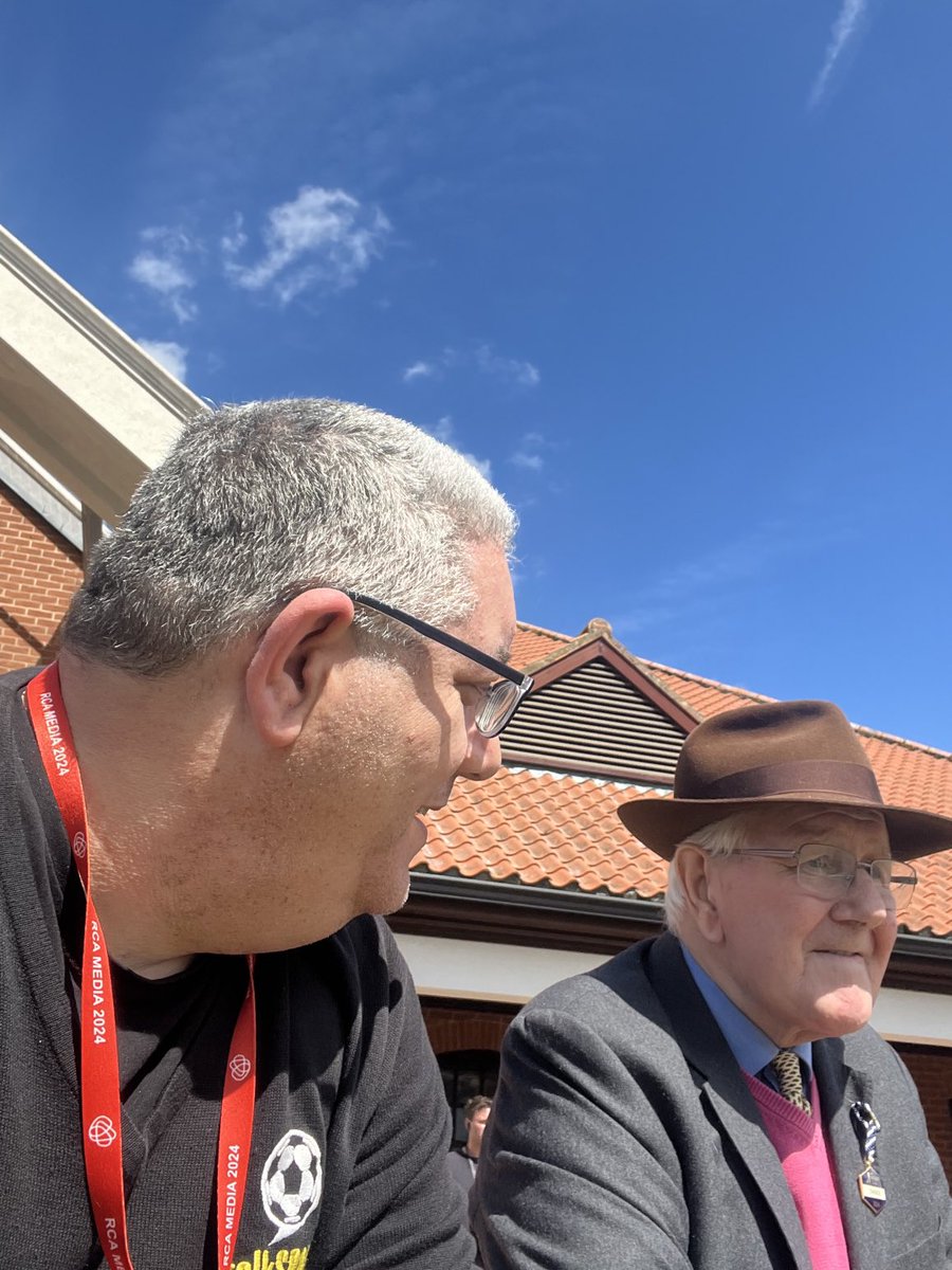 NOW: Racing Live on ⁦@talkSPORT2⁩ @RadioEmmet & @ColinENBrown bring you the action from Day 1 of ⁦@yorkracecourse⁩ Dante Festival! 🏇my interview with Legend to David Elsworth! 🏇Big Wednesday debate with @TonyMacRacing Listen➡️ talkSPORT.com/Live2