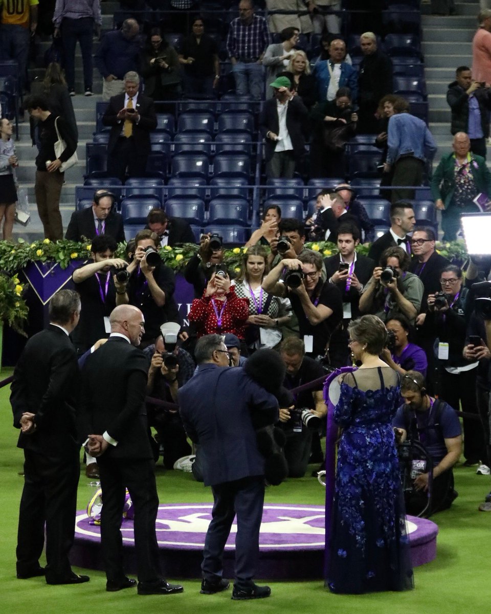 From Best of Breed to Best in Show, all the little moments leading up to Sage’s #WestminsterDogShow win were nothing short of amazing. Congratulations to this year’s Best in Show, Sage! 🏆
