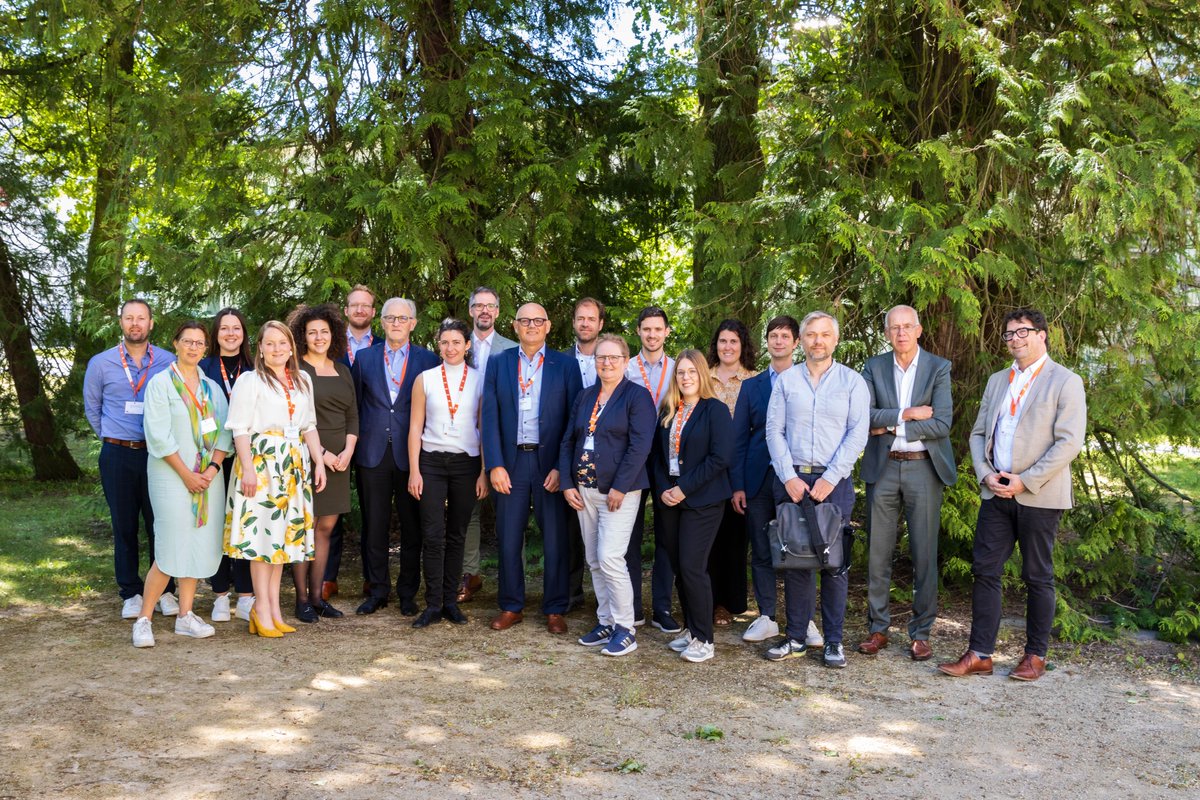 Today, the #mdcBerlin welcomed Dutch and Belgian scientists and administrators from the @RegMed_XB consortium – a public-private partnership dedicated to bringing regenerative medicine solutions to patients and creating a new industrial sector in the participating regions.