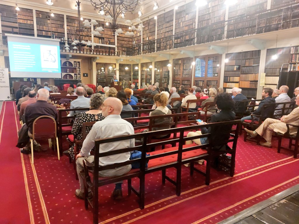 Here we are at our last lecture in the series! Dr Elizabethanne Boran & Dr Brendan Dooley giving us great insight into the early modern booktrade in Ireland and Europe! Thanks to all of our visitors for joining us and the RIA Historical Studies committee over the past few weeks!