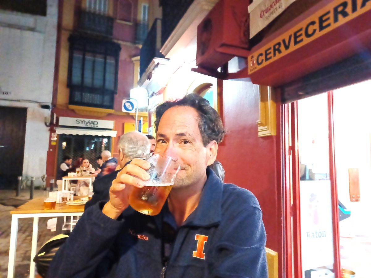 Sampling beer, wine, cocktails, and sherry in 3 great (and 1 not so great) bars in Seville, Spain.
youtube.com/watch?v=uGzD3m…
#foodie #travel #seville #spain #wine #Sherry #CulinaryAdventure