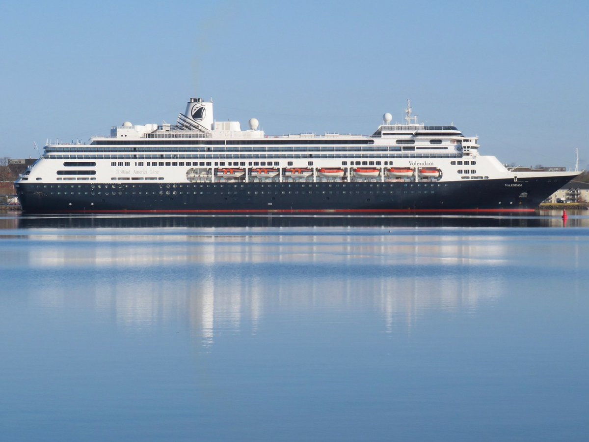 👋 Volendam, welcome back to Port Charlottetown! Adventure is just steps away 👣

📸: Michele Lawlor

@HALcruises 
@TIAPEI 
@tourismpei 
@ACCACruise 
@WelcomePEI 
@CharlottetownPE 
@Downtown_Chtown