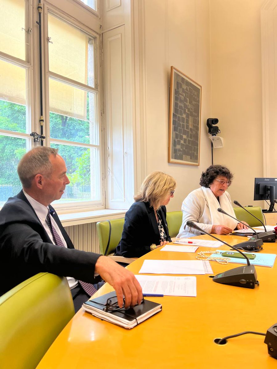 ONaCVG (@onacvg) on Twitter photo Hier, la directrice générale <a href="/VerdierJouclas/">Marie-Christine Verdier-Jouclas</a> et le directeur adjoint de l'ONaCVG ont été auditionnés par le Groupe d'études "Monde combattant et mémoire" présidé par <a href="/JocelyneGuidez/">Jocelyne Guidez</a> au <a href="/Senat/">Sénat</a>.
➡️Présentation des missions de l'Office et échanges sur les perspectives futures. Hier, la directrice générale <a href="/VerdierJouclas/">Marie-Christine Verdier-Jouclas</a> et le directeur adjoint de l'ONaCVG ont été auditionnés par le Groupe d'études "Monde combattant et mémoire" présidé par <a href="/JocelyneGuidez/">Jocelyne Guidez</a> au <a href="/Senat/">Sénat</a>.
➡️Présentation des missions de l'Office et échanges sur les perspectives futures.