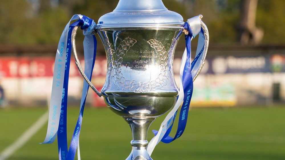 Big game for Reading U21s in the @BerksandBucksFA Cup final against Marlow tonight 🏆 We won this competition under @Noelhunt20 in 2022 beating Ascot 4-0 in the final. Hopefully the first of two trophies this month🤞 #readingfc