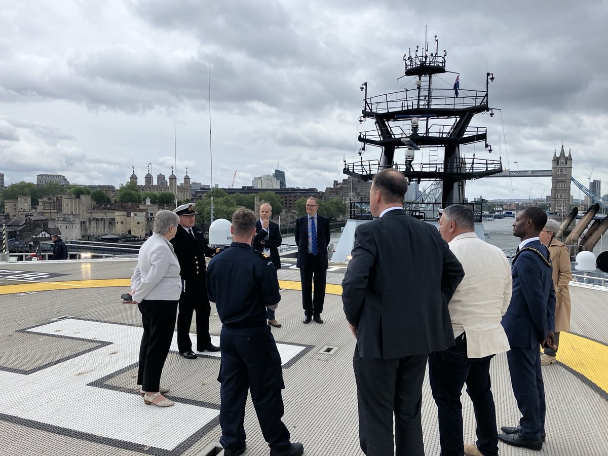 A great of week of @RoyalNavy engagement in London with RFA PROTEUS alongside HMS BELFAST, and the patrol ships @HMSPuncher and @HMSExample - telling the story of “What the Royal Navy does for You”! Alongside the @FirstSeaLord ‘s Conference at Lancaster House. @citylordmayor