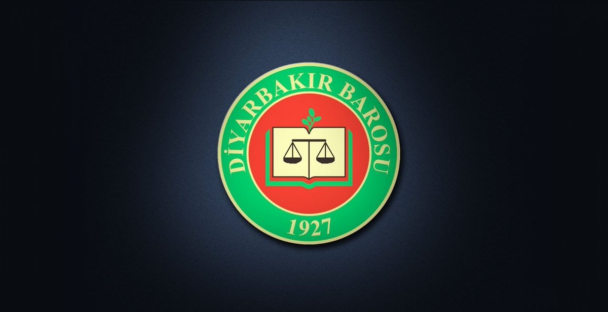 Diyarbakır Barosu yöneticilerine TCK 301’den altıncı dava açıldı 📌 @Diyarbakirbaro web sitesinde, “Yüzleşme ve Helalleşme 24 Nisan 1915 Tarihinden Başlamalıdır” başlıklı açıklama gerekçe gösterilerek, Baro Başkanı @av_nahiteren ve 10 yönetim kurulu üyesi avukat hakkında TCK’nin