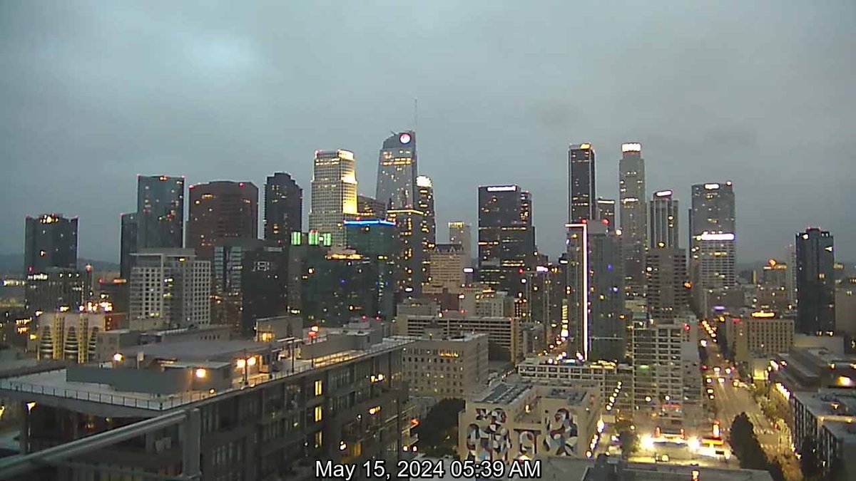 As we near #sunrise on May 15, 2024 at 05:51AM, the downtown #LosAngeles temperature is 60°F. Today's expected high is 68°F. Let's strive to make this day a safe one!